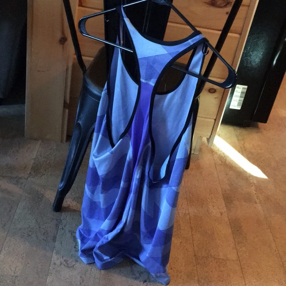 Great Condition running tank xl - Picture 2 of 4